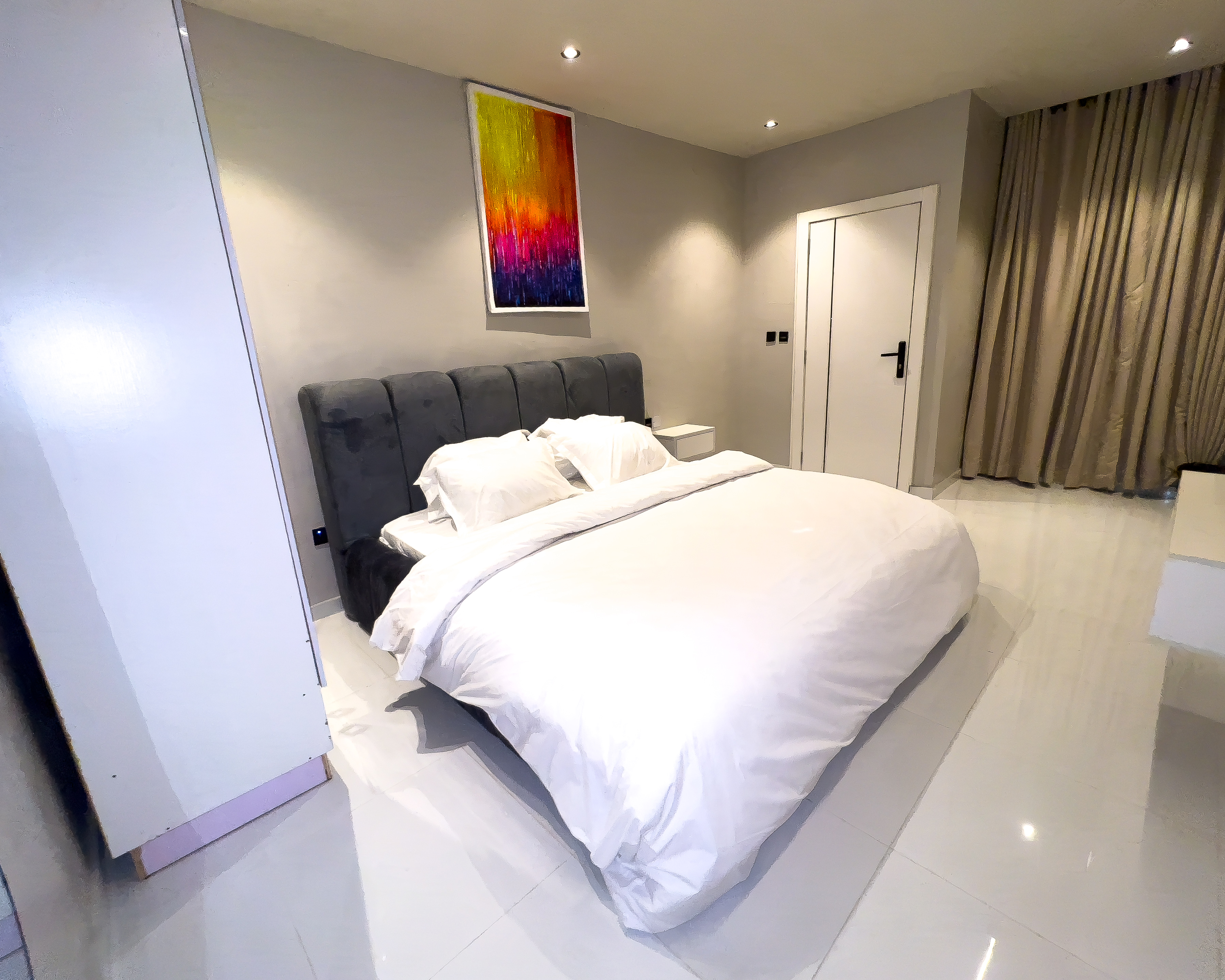 Tokyo Residences – 3 Bedroom Apartment